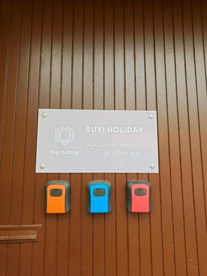 Ruyi Holiday Sopron Exterior photo