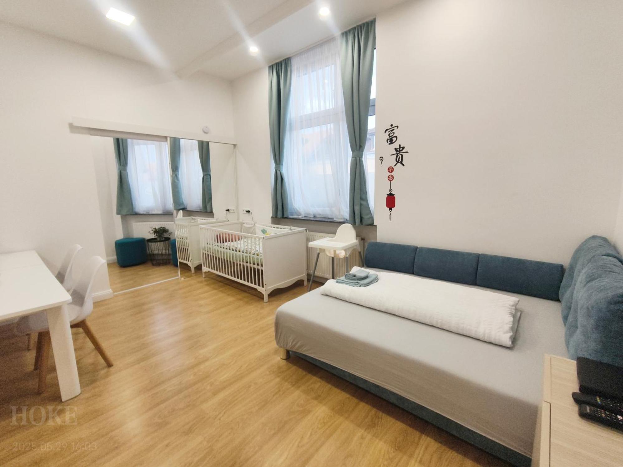 Ruyi Holiday Sopron Exterior photo