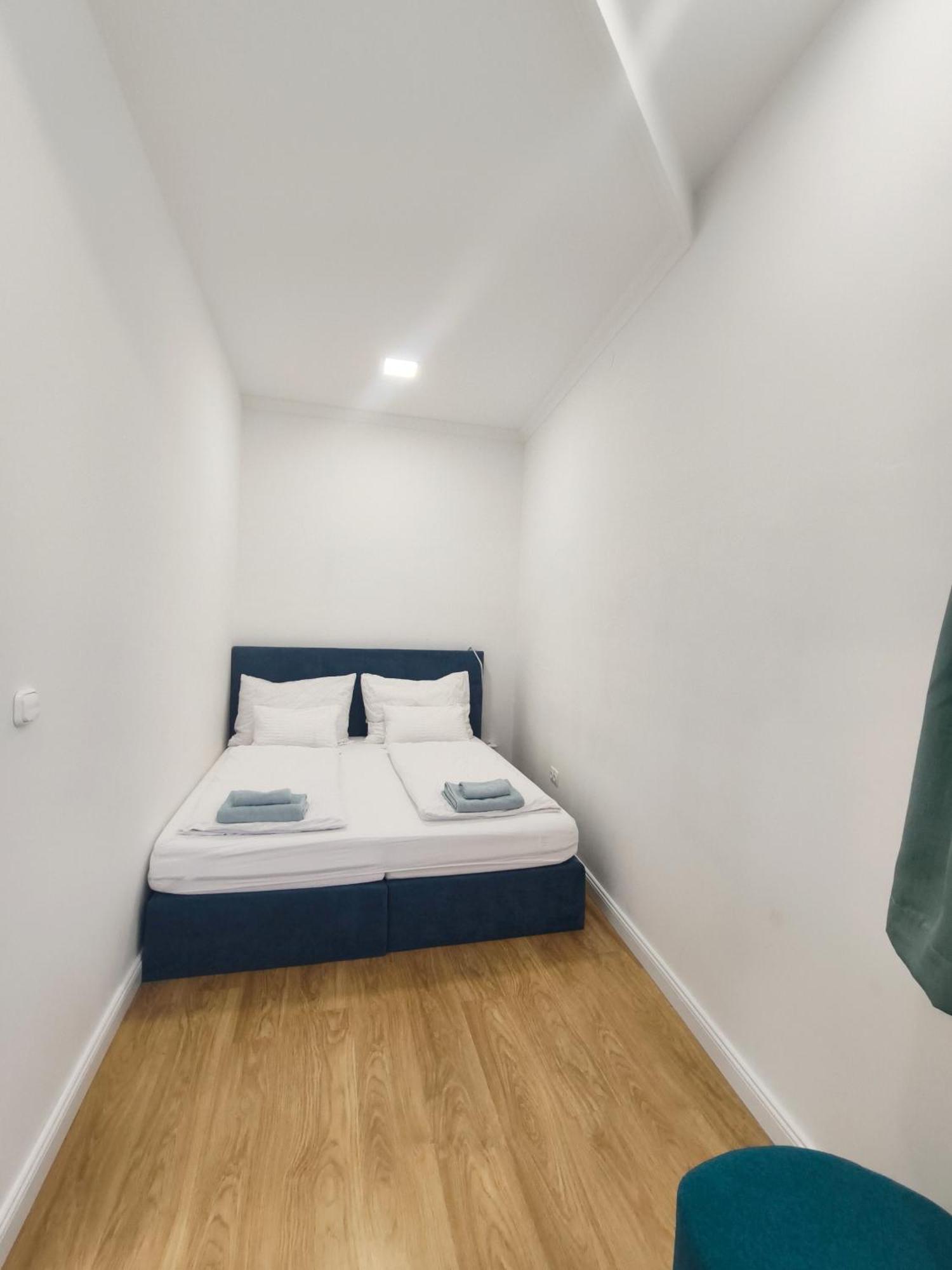 Ruyi Holiday Sopron Exterior photo