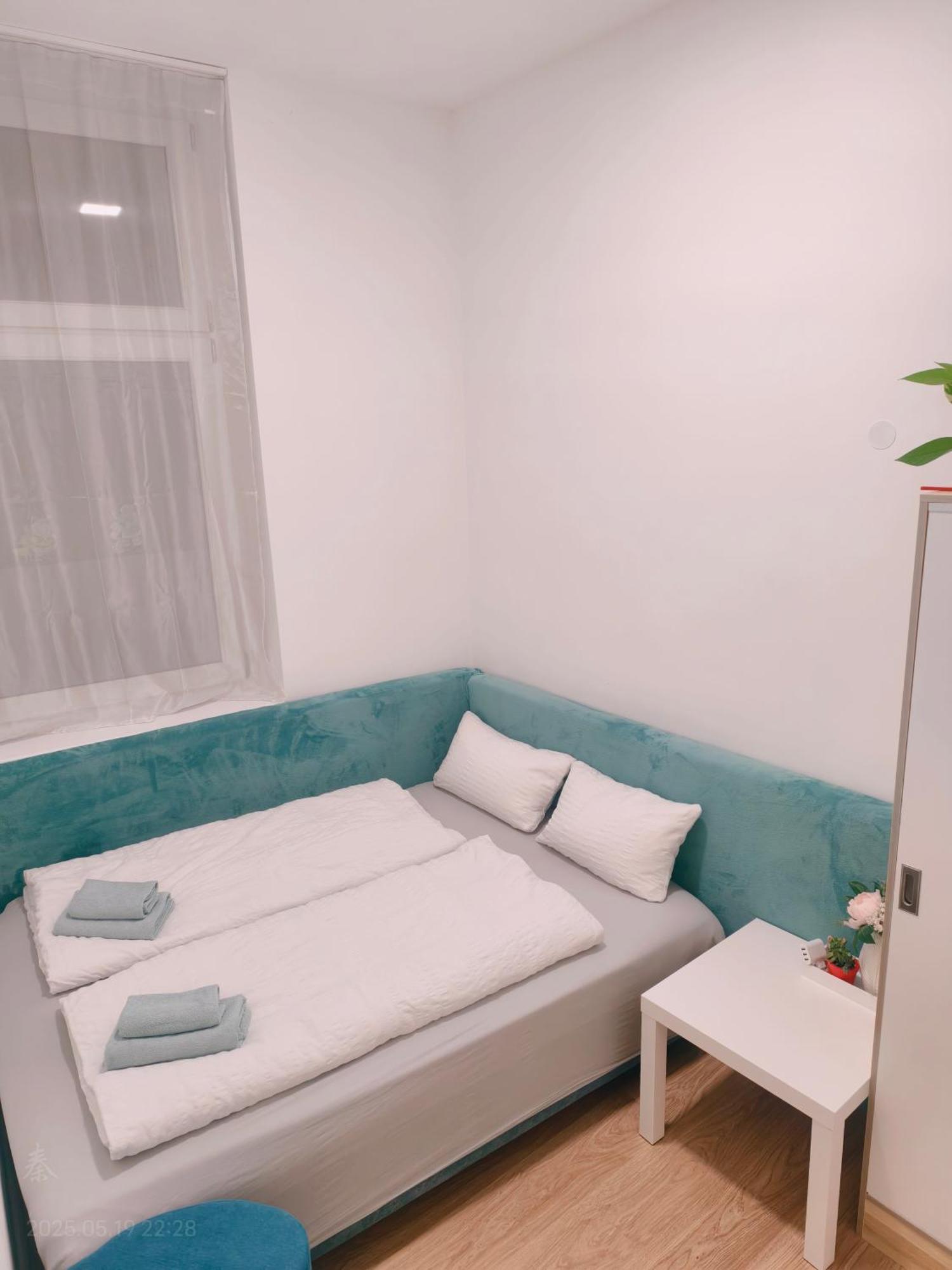 Ruyi Holiday Sopron Exterior photo